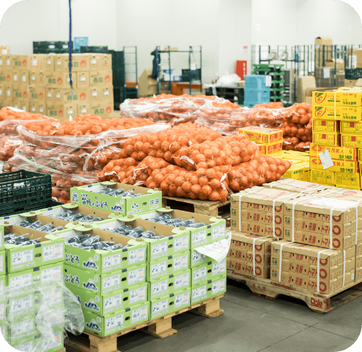 お客様のニーズに合わせた、集約管理の物流拠点