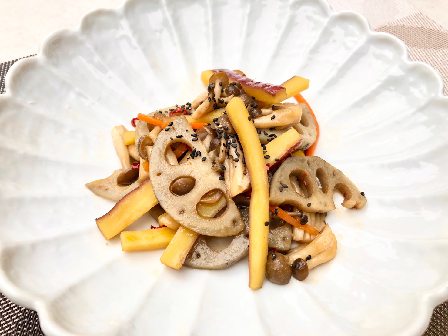 さつまいもとれんこんのきんぴら